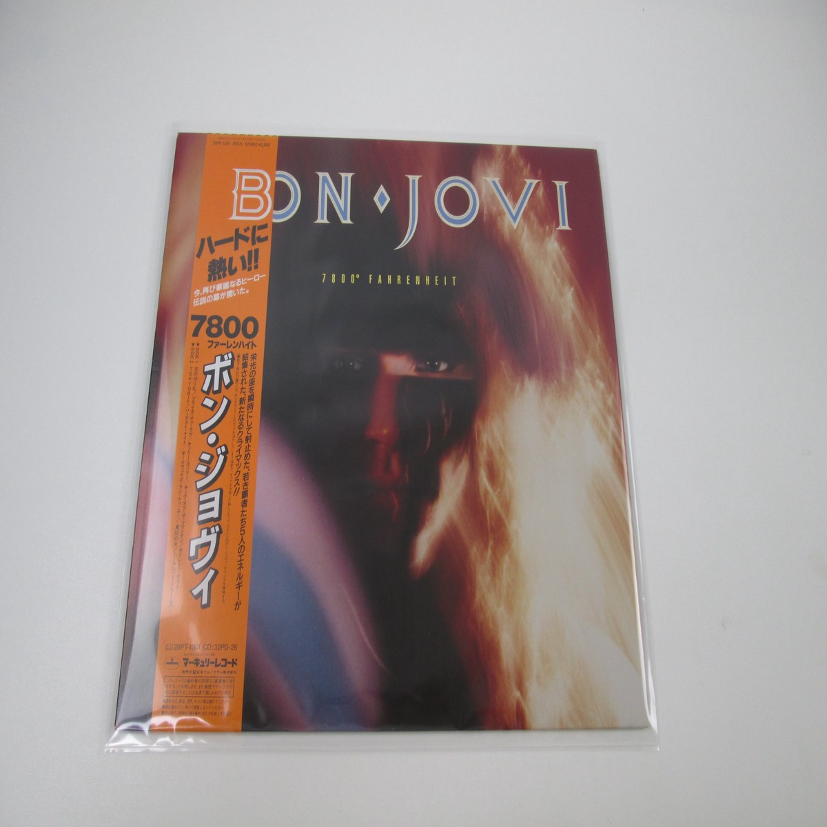 BON JOVI 7800 FAHRENHEIT 28PP-1001 with OBI Sticker Japan LP Vinyl