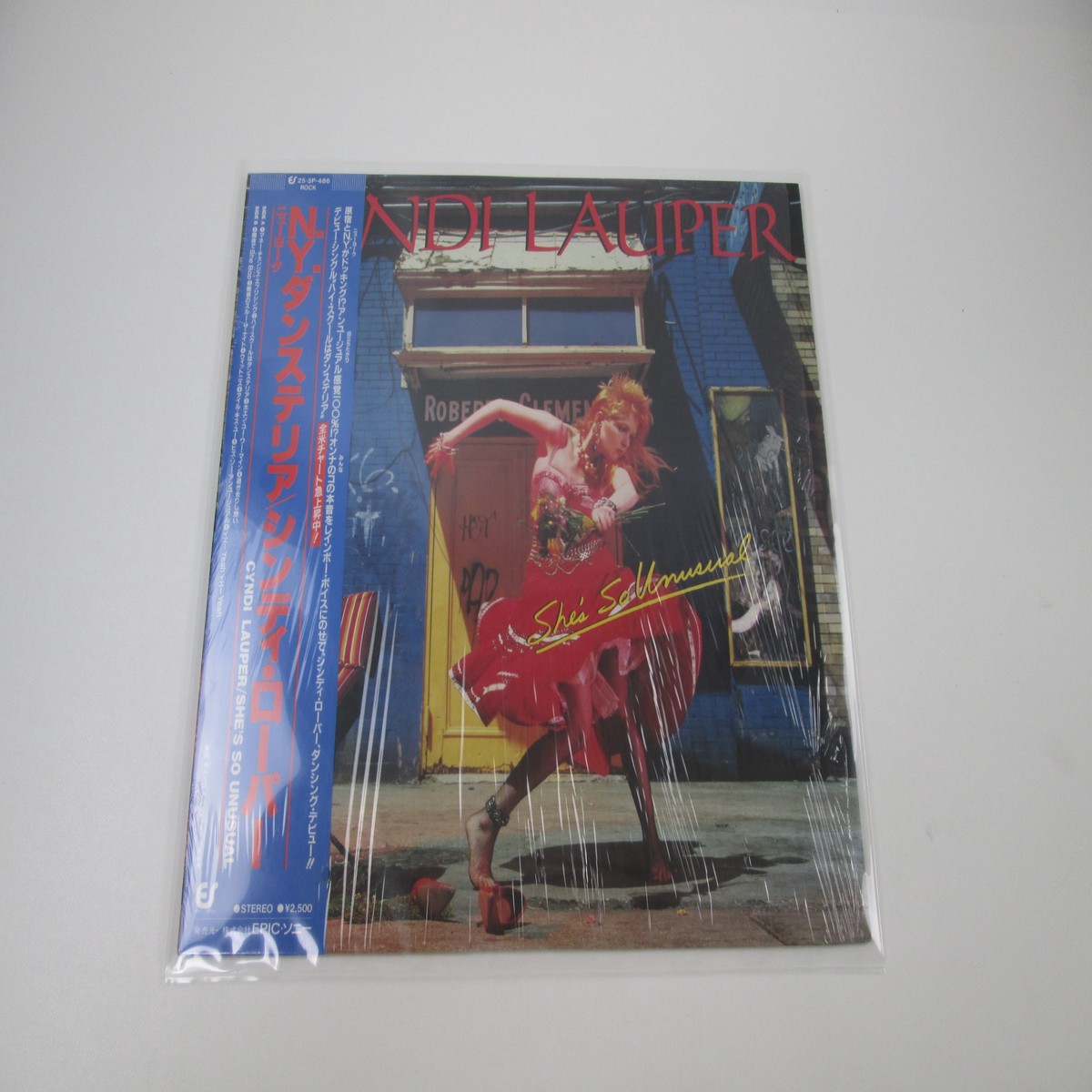 CYNDI LAUPER SHE'S SO UNUSUAL 25 3P-486 OBI Shrink Japan LP Vinyl