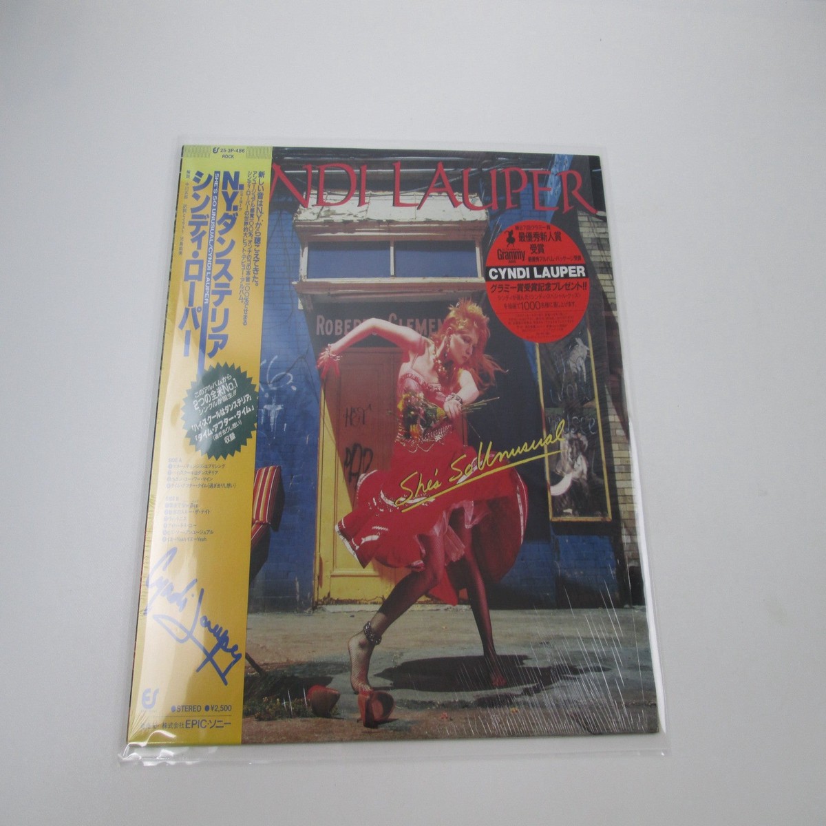 CYNDI LAUPER SHE'S SO UNUSUAL 25 3P-486 with OBI Hype Japan LP Vinyl